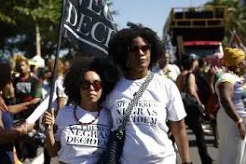 Mais da metade dos negros diz não saber como denunciar caso de racismo