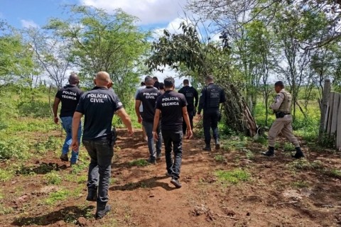 Seis pessoas são presas suspeitas de envolvimento na morte de PM em Santaluz, na Bahia