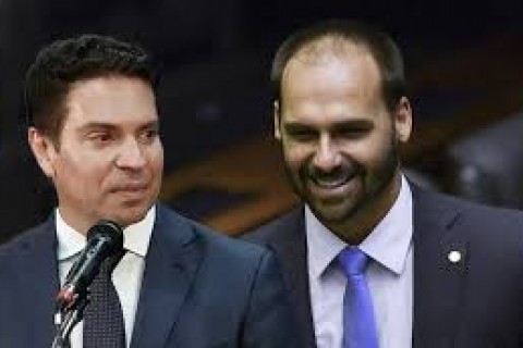 Câmara decide cassar mandatos de Eduardo Bolsonaro e Ramagem