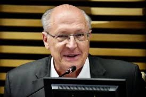 Alckmin diz que redução da jornada de trabalho é tendência mundial