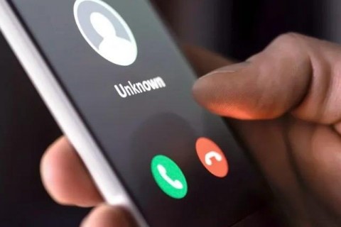 Especialista em IA explica por que rejeitar chamadas de spam piora ainda mais o problema
