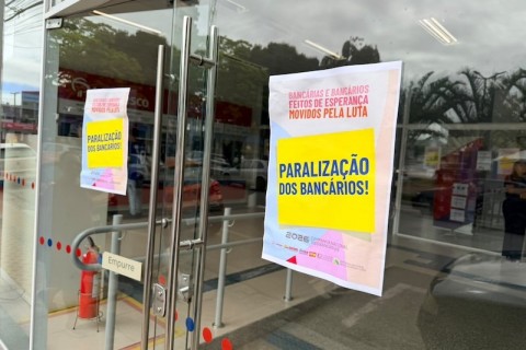 Bancários realizam paralisação nacional de 24 horas nesta quinta-feira