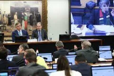 Comissão da Câmara aprova redução da maioridade penal para 16 anos