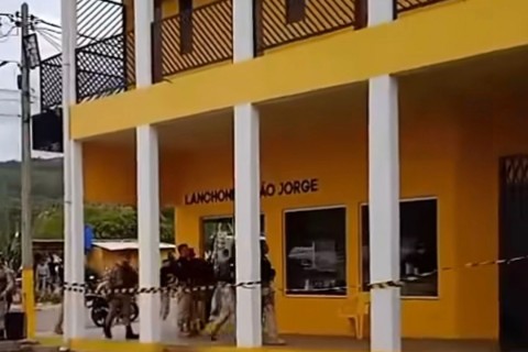 Passageiro de ônibus faz mulheres reféns em pousada na cidade de Milagres